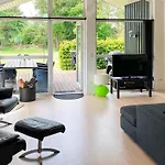 5 Star Holiday Home In Hals بيت للعطل هالس
