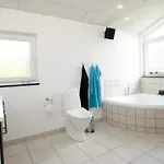 5 Star Holiday Home In Hals بيت للعطل