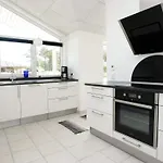 بيت للعطل 5 Star Holiday Home In Hals *